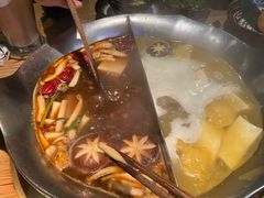 红颜花胶鸡锅-湊湊火锅·茶憩(杭州湖滨银泰in77店)