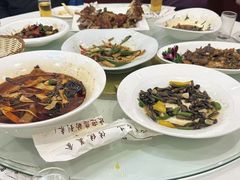 -红高粱大酒店(宁山东路店)