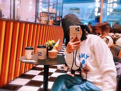 大堂-LUNEURS月乐诗·法式冰淇淋(北外滩来福士广场店)