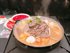 招牌臭臭锅-8锅臭臭锅·正宗台湾小火锅(中心五路店)