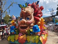 -七彩云南欢乐世界