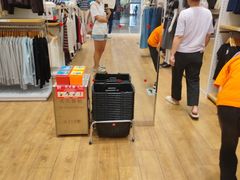 -优衣库(东莞汇一城店)