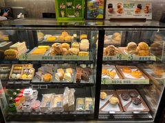 面包甜点陈列柜-星巴克臻选(青岛麦凯乐分店)