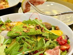 -théATRE茶聚场·餐厅(环球金融中心店)