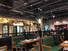 大堂-年巴羊肉铺老铜锅(梅江店)