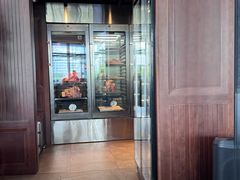 -MONICH牛排融合餐厅(和义大道购物中心店)