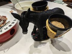 -乔家小院•非遗驴肉•本地小海鲜(滨河路店)