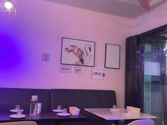 -樱花里音乐餐吧·牛扒椰子鸡(东圃店)