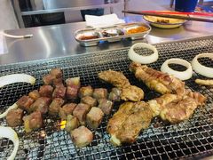 -马路牙子烧烤音乐酒馆(望京店)