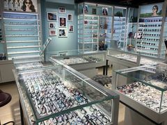 -三叶眼镜城(八佰伴店)