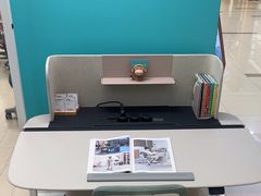 -康朴乐儿童学习桌椅(蓝色港湾店)