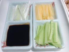 -韵秋荷(宝山龙湖天街店)