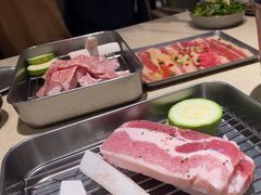 -蚂蚁洞·烤肉大营地(上海静安大悦城店)