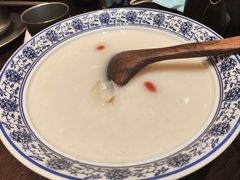 民国美龄粥-古都历食南京菜·烤鸭·鸭血粉丝·汤包(南京博物院店)