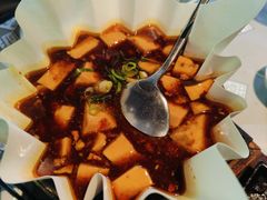 -穹六人间 people 6(岳阳路店)