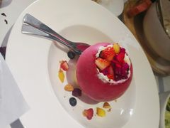 覆盆子气球-佐度王子扒房(天鹅湖店)