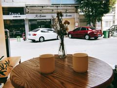 -Cafe on warm(丹霞店)