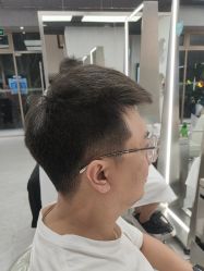 -PE SALON