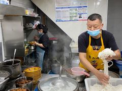 -花溪牛肉粉(八鸽岩店)
