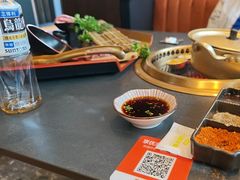 -铭牛烧肉·和牛海鲜自助(高新月牙湖店)