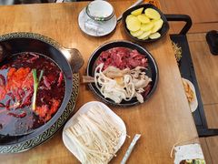 -小志家.鲜牦牛肉牛杂火锅野生菌汤锅