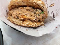 烧饼加肉-万红路羊汤烧饼店(将台路店)