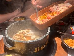 -芸山季·云南山珍菌火锅(人民广场来福士店)