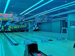 -世代星球·保龄球·镭战真人CS·团建(杨浦店)