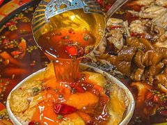 -烧哥美蛙肥肠鱼火锅·十五年社区店