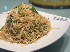 -老码头黑皮肘子锅包肉(赣水路店)