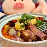 爱🐷星人有福了... 猪猪侠也爱吃的猪肘店... 🍖 