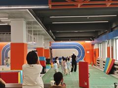 -悦动体能篮球羽毛球网球(三里河店)