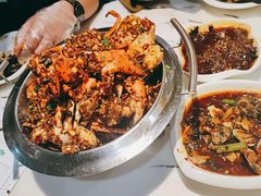 -凤凰路何眼镜香辣蟹(花果园店)