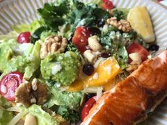 煎三文鱼沙拉-COMMUNE幻师(五角场店)
