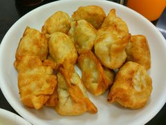 甜粟米猪肉全煎饺子-北京水饺