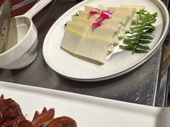 -大匠工房古船木艺术餐厅·猪肚鸡专门店(长白仙岛店)