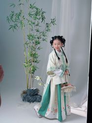 -爱你宝贝孕婴亲子摄影美学馆(绍兴店)