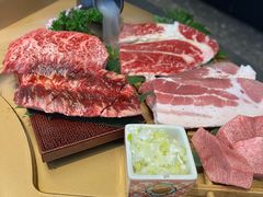 -铭牛烧肉·和牛海鲜自助(高新月牙湖店)