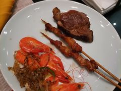 -飨食汇全日制餐厅·昆山皇冠假日酒店(九方店)