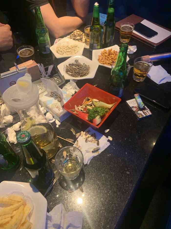 纯k(曲江店)-"第一次包最大的凯撒厅,有50人吧,地方不.