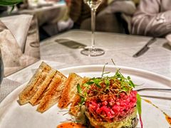 牛肉塔塔配牛油果黑橄榄酱-Solo(衡山路店)