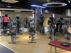 -一兆韦德健身(张杨路店)