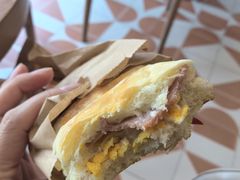 -必胜客(璞丽中心店)