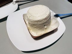 柠檬伯爵戚风蛋糕-Seesaw Coffee(上生新所店)