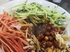 -牛一嘴·兰州牛肉面·大盘鸡(财富中心店)