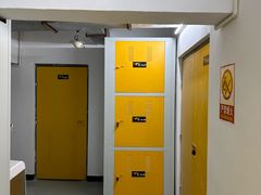 -安东易迷你仓自助寄存仓库(淞虹路店)