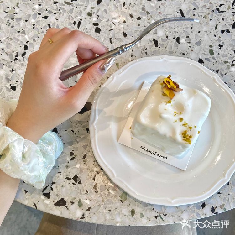 我终于来杭州这家大名鼎鼎的甜品店吃糕了！