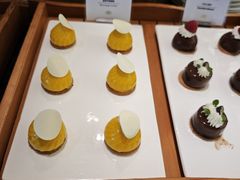 -圣丰索菲特·2 On 988 Café 自助餐厅