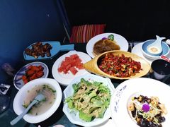 -忘忧草融合私房菜(红鼎国际店)