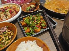 -四季喧黔味豆米火锅(万达广场店)